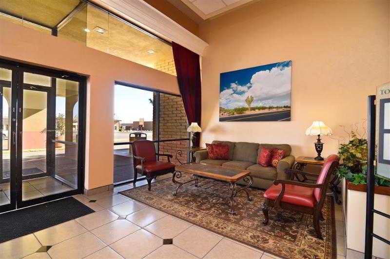 Clarion Inn & Suites Розуел Екстериор снимка