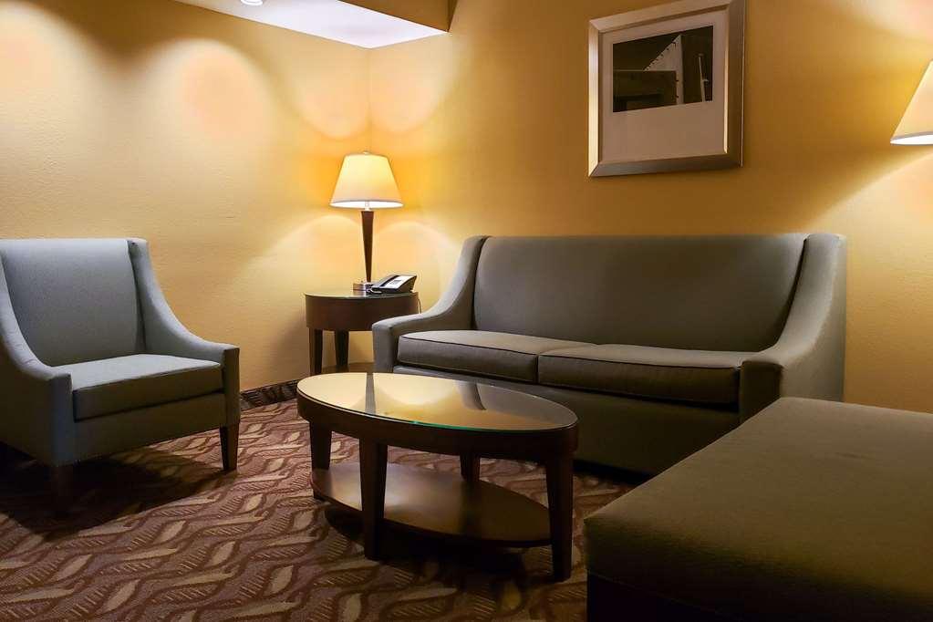 Clarion Inn & Suites Розуел Стая снимка